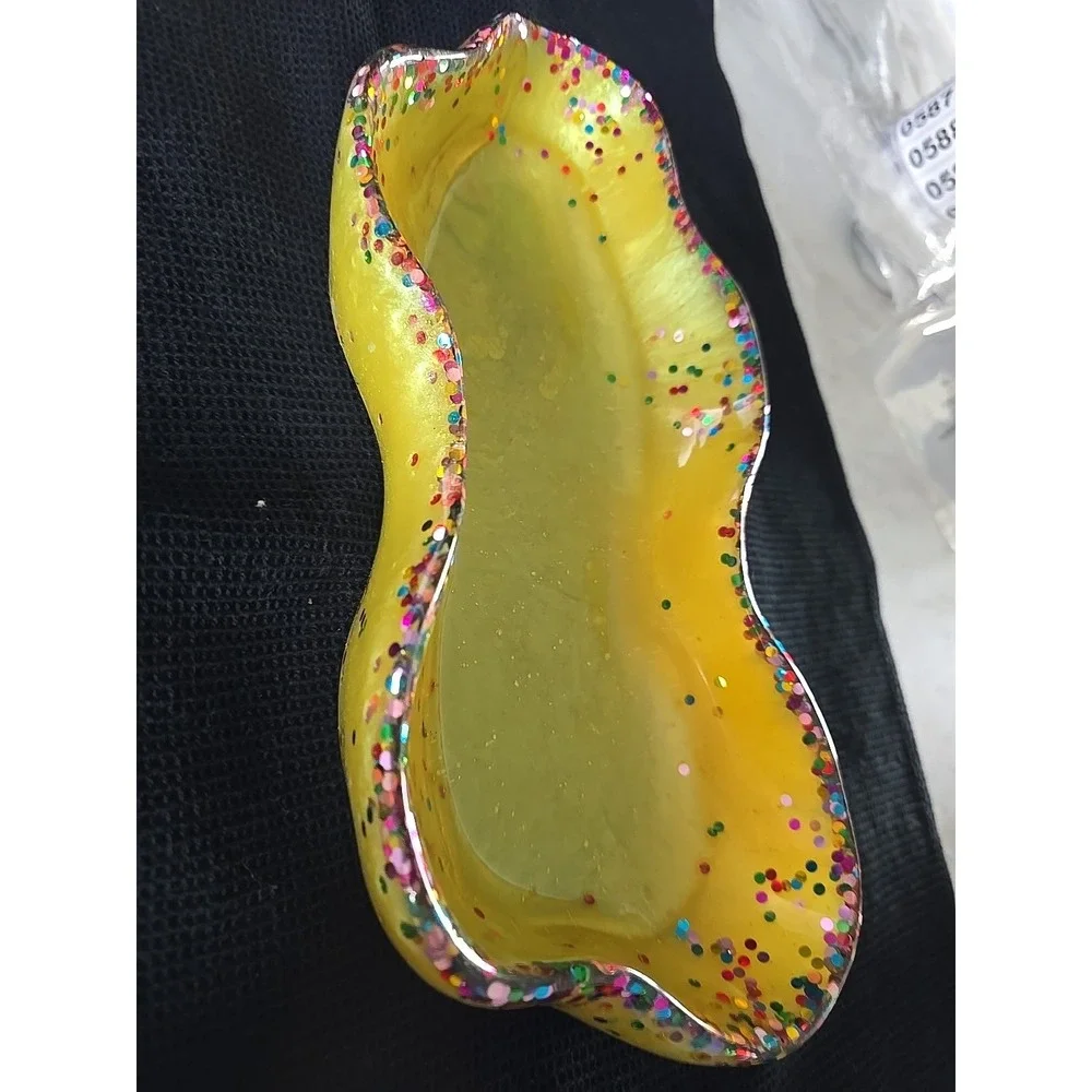 Wavy Tray Dish Yellow Resin Confetti‎ Decoration Gift.  581